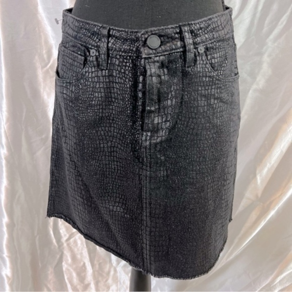 Blank NYC Black Animal Print Mini Skirt Size 26 Textured Edgy Night Out Y2K - Picture 2 of 7